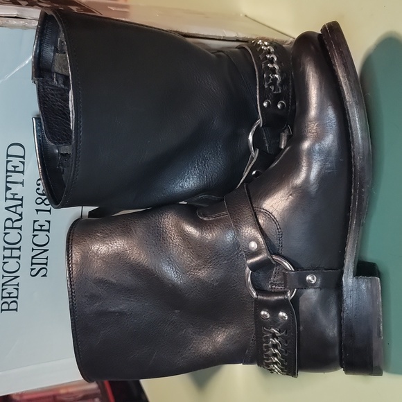 Frye Jenna Chain Moto Boot - Picture 7 of 16